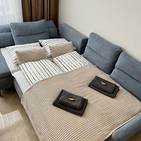 Apartment Robotnicka - 2 Bathrooms, 2 Bedrooms Banská Bystrica Exterior foto